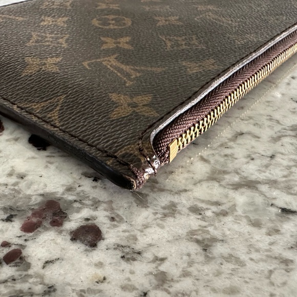 Authentic Louis‎ Vuitton Monogram Oversized Zip Pouch Bag - Picture 9 of 15